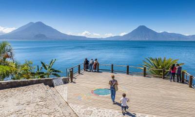 Lago de Atitl&aacute;n